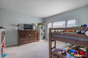 8 South St, Danbury, CT 06810 - Photo 17