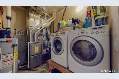 1 Lawrence Avenue #1, Danbury, CT 06810 - Photo 19