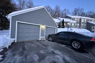 203 Oakland St, Manchester, CT 06042 - Photo 5