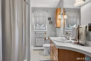 193 Greenfield Ave, Stratford, CT 06614 - Photo 23