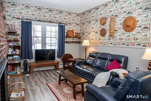 12 Craigemore Cir, Avon, CT 06001 - Photo 3