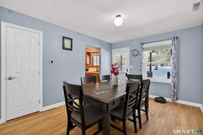 140 Barn Finch Circle #140, Naugatuck, CT 06770 - Photo 11