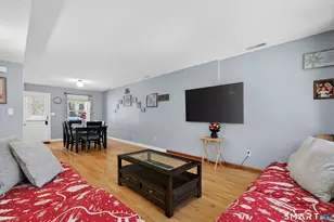 140 Barn Finch Cir, Naugatuck, CT 06770 - Photo 17