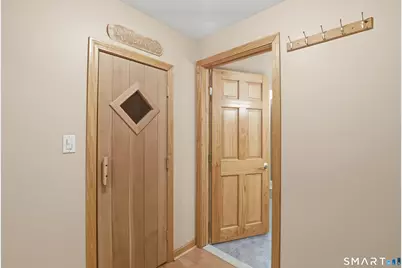 36 Somerset Lane, Stamford, CT 06903 - Photo 17