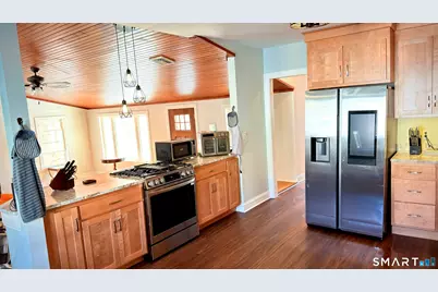 16 Grand Street, Thomaston, CT 06787 - Photo 9