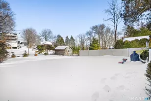 215 York Rd, Fairfield, CT 06825 - Photo 23