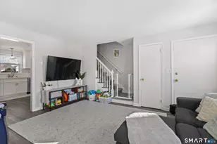 215 York Rd, Fairfield, CT 06825 - Photo 5