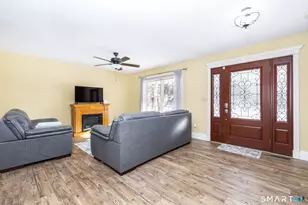 115 Cynrose Pl, Meriden, CT 06451 - Photo 11