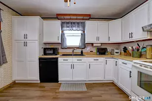 32 George St, Seymour, CT 06483 - Photo 15