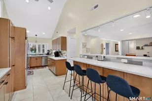 137 S Montowese St, Branford, CT 06405 - Photo 15