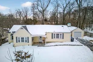 137 S Montowese St, Branford, CT 06405 - Photo 3