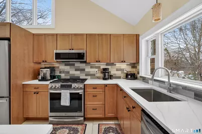 137 South Montowese Street, Branford, CT 06405 - Photo 21