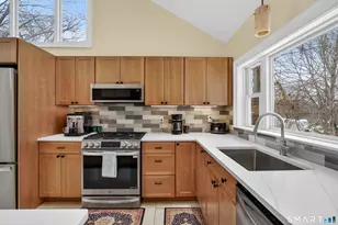 137 S Montowese St, Branford, CT 06405 - Photo 21