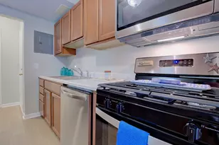 281 Gardner Ave, New London, CT 06320 - Photo 9