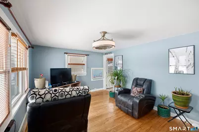 208 Mountain Street, Hartford, CT 06106 - Photo 11