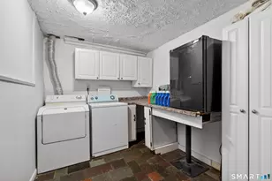 133 Haddad Rd, Waterbury, CT 06708 - Photo 23