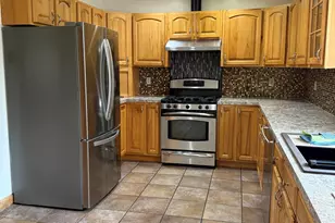 28 Galpin St, Naugatuck, CT 06770 - Photo 1