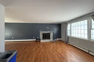 98 1st St, Suffield, CT 06078 - Photo 7