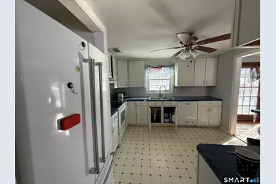 98 1st Street, Suffield, CT 06078 - Photo 3