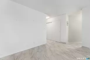 71 Strawberry Hill Ave, Stamford, CT 06902 - Photo 5