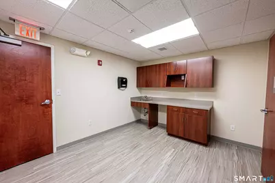 85 Barnes Road #303, Wallingford, CT 06492 - Photo 7