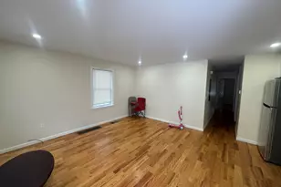 695 Shelton St, Bridgeport, CT 06608 - Photo 5