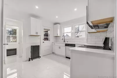 123 Harlem Avenue, Bridgeport, CT 06606 - Photo 13