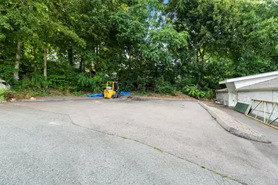 264 Vauxhall Street, New London, CT 06320 - Photo 25