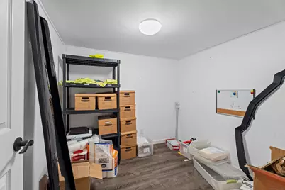 264 Vauxhall Street, New London, CT 06320 - Photo 15