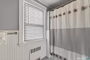 372 Fern St, West Hartford, CT 06119 - Photo 27