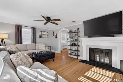 372 Fern Street, West Hartford, CT 06119 - Photo 5