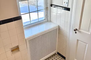 302 Quaker Ln N, West Hartford, CT 06119 - Photo 25