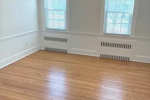 302 Quaker Ln N, West Hartford, CT 06119 - Photo 7