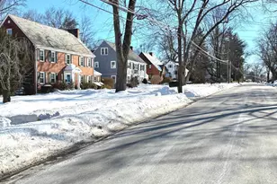 302 Quaker Ln N, West Hartford, CT 06119 - Photo 35