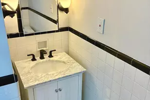 302 Quaker Ln N, West Hartford, CT 06119 - Photo 23