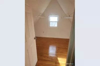 141 Hicks Street, Bridgeport, CT 06608 - Photo 17