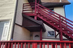 141 Hicks St, Bridgeport, CT 06608 - Photo 3