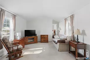 28 Jensen Ct, Southington, CT 06489 - Photo 7