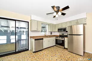 90 Mary Ellen Dr, Milford, CT 06460 - Photo 9