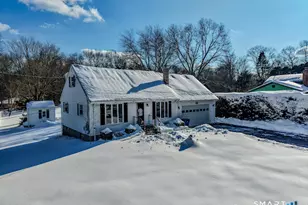 406 Cherry Ln, Montville, CT 06370 - Photo 3