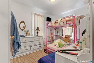 1036 Maplewood Ave, Bridgeport, CT 06605 - Photo 11