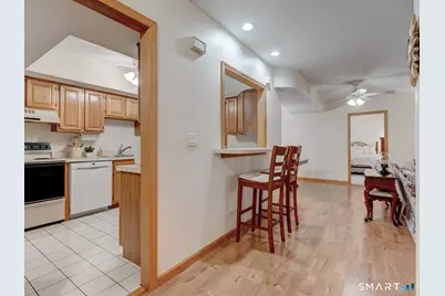 33 Langdon Court #APT D104, Berlin, CT 06037 - Photo 11