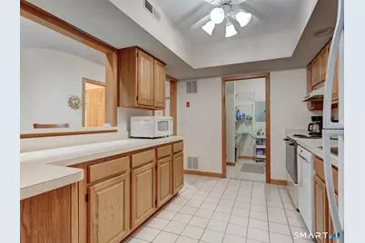 33 Langdon Court #APT D104, Berlin, CT 06037 - Photo 15