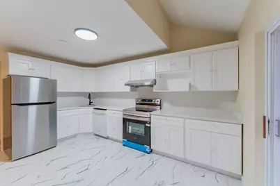 208 Castlewood Drive #208, Bloomfield, CT 06002 - Photo 11