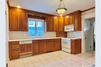 82 Coniston Avenue, Waterbury, CT 06708 - Photo 3