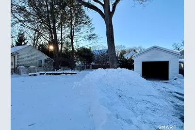 82 Coniston Avenue, Waterbury, CT 06708 - Photo 37