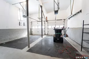 160 Rock Rimmon Rd, Stamford, CT 06903 - Photo 31