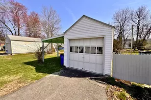 406 Oakwood Ave, West Hartford, CT 06110 - Photo 15