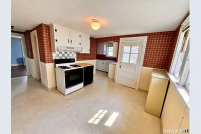 406 Oakwood Avenue, West Hartford, CT 06110 - Photo 9