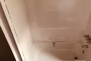 27 Blake St, New Haven, CT 06511 - Photo 9